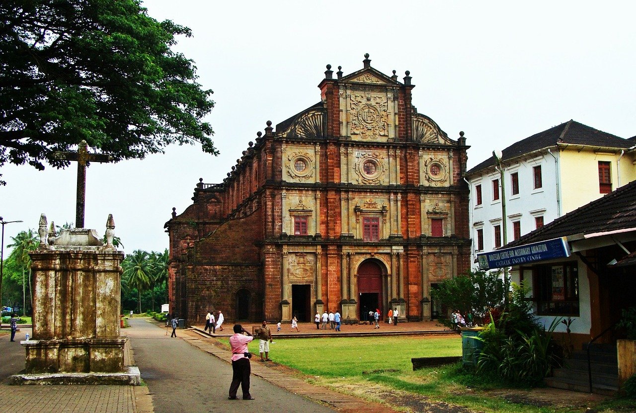 Basilica of Bom Jesus, Churches in Goa