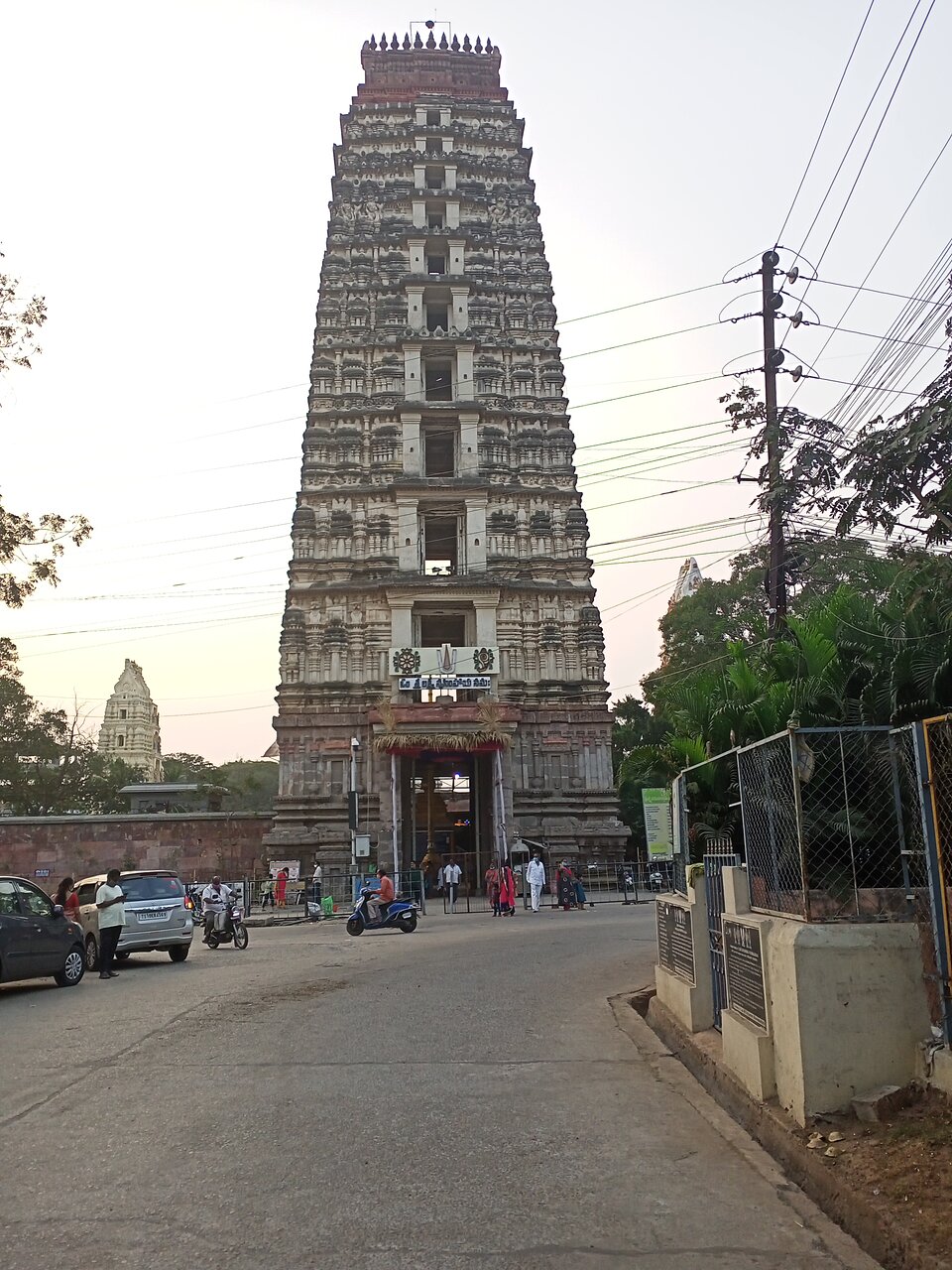 laxmi narasimha swamy temple andhra pradesh gopuram image