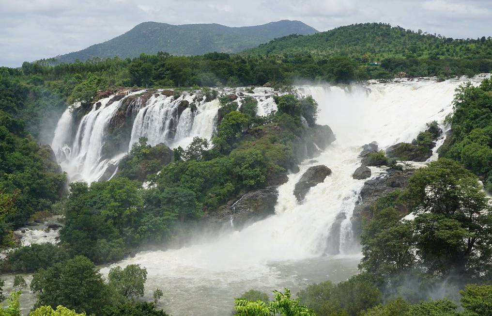 Shivanasamudra Waterfalls in Karnataka