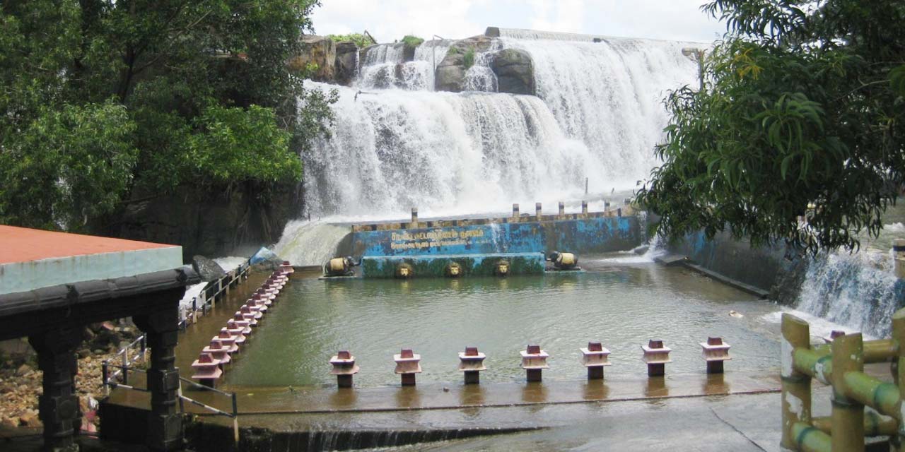 Thiruparappu waterfalls in tamil nadu