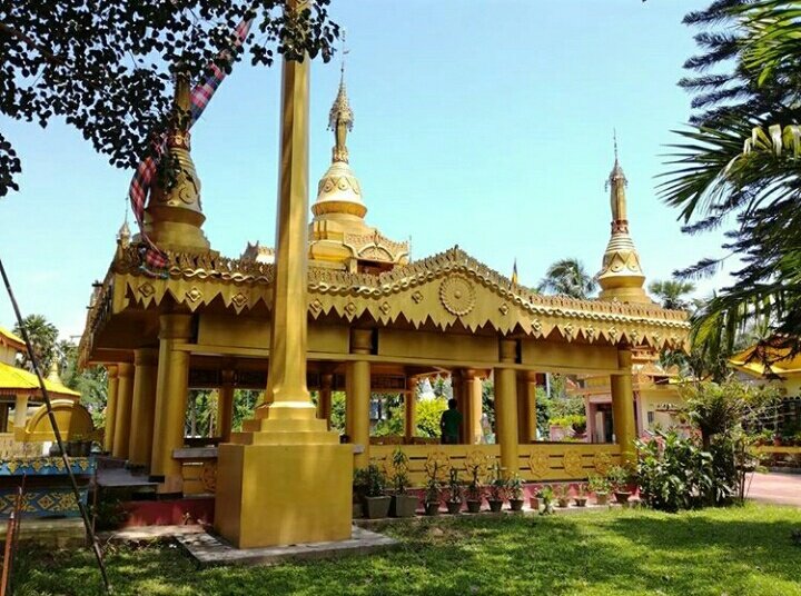 Namphake buddhist Monastery, Monasteries of Northeast India