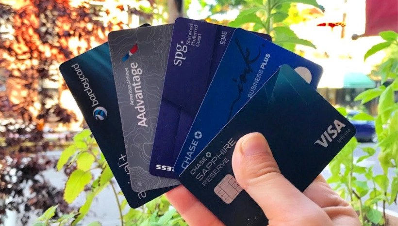 Rewarding travel credit cards in world